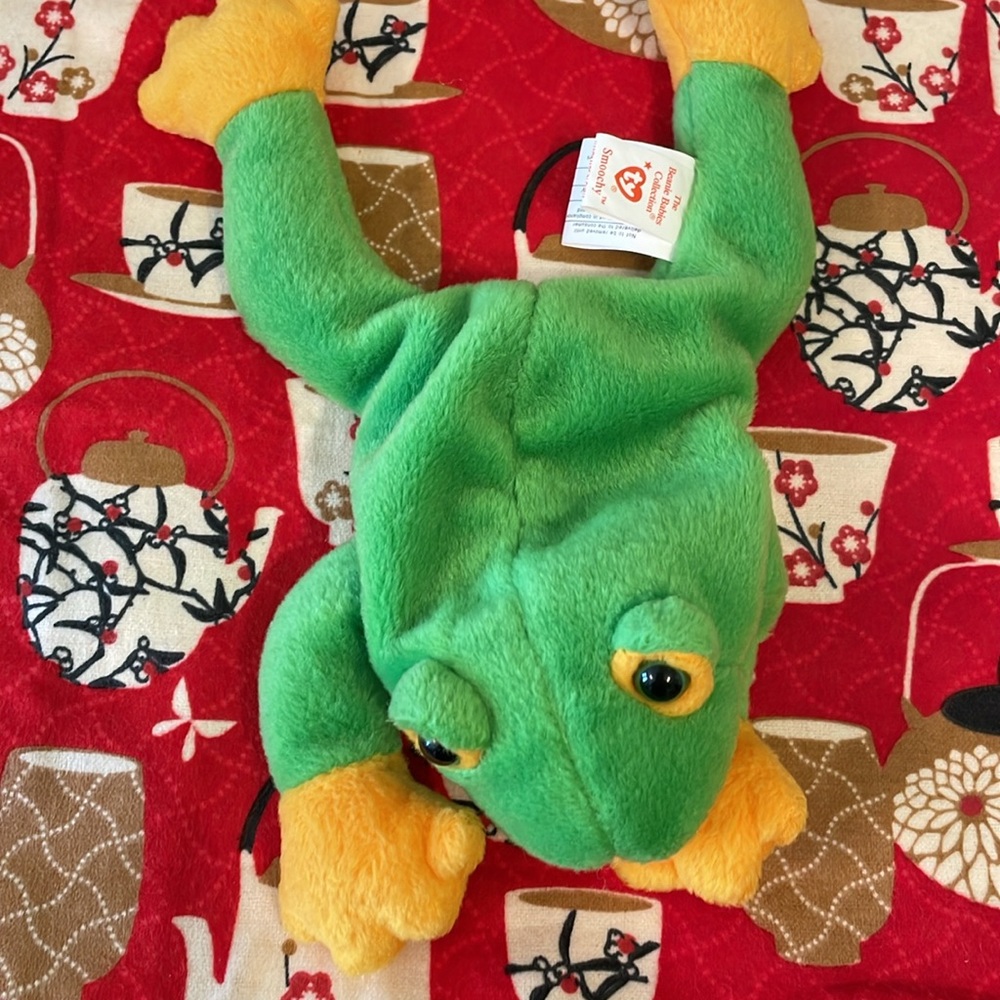 Ty beanie baby frog Smoochy. Kept in cases. - Picture 5 of 9